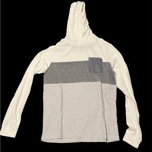 Medium Denim & Flower Pull over Cotton/Polyester blend, white and navy blue